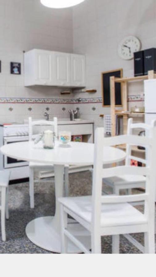 مبيت وإفطار نابولي Chiaia House المظهر الخارجي الصورة